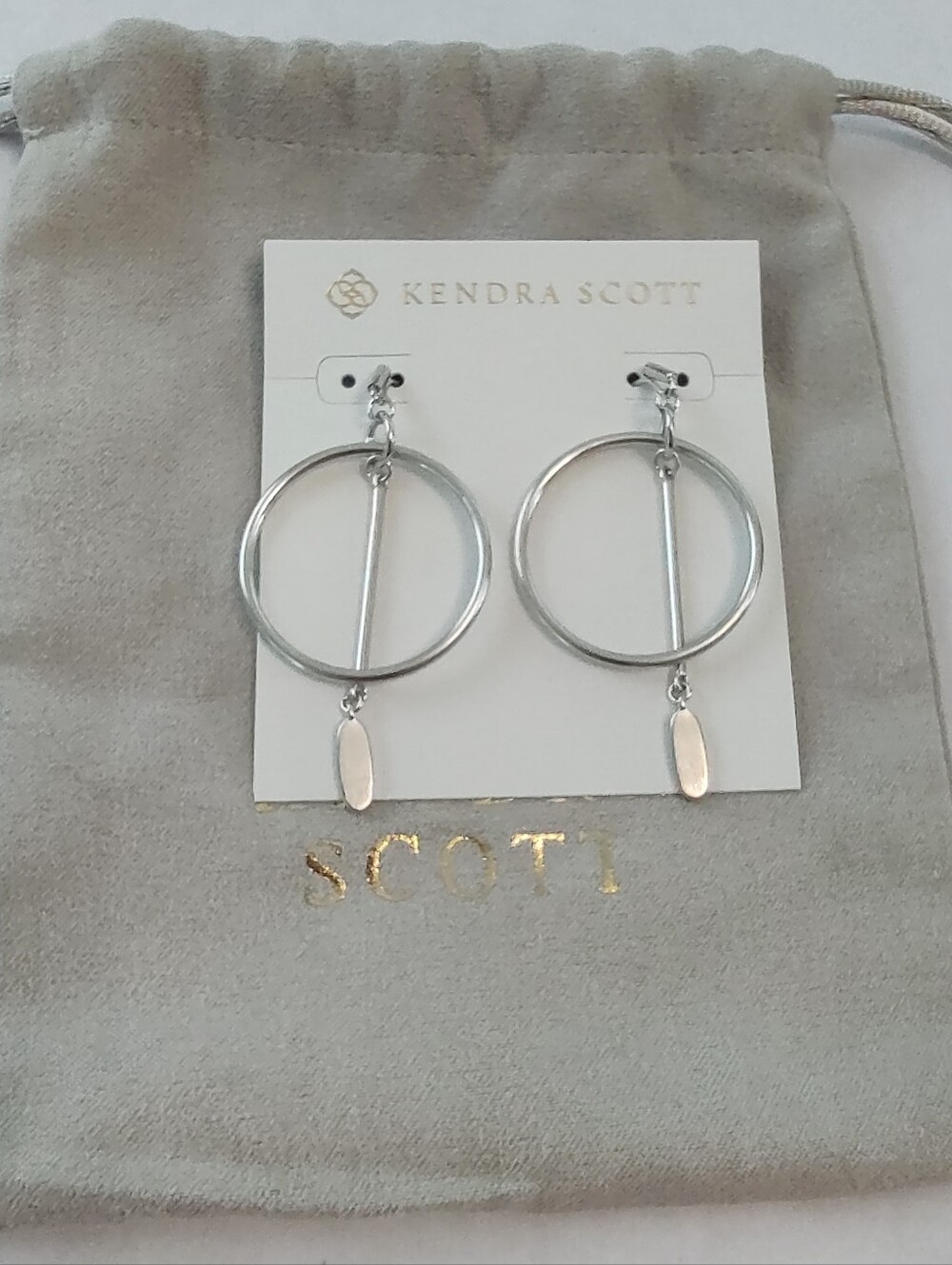 NWT Kendra Scott Nalani Earrings